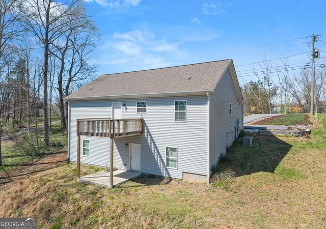 2nd image of 426 Old Clarksville Hwy, Cleveland, GA 30528 | MLS# 10717638