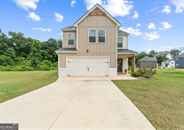 Photo 1 of Single family home for sale at 110 Red Barn Ct, Perry, GA 31069 | MLS# 10803160 | Listing updated on 2026-08-23
