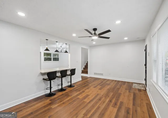 Photo 4 of Single family home for sale at 499 Queen Aliese Ln, Jonesboro, GA 30236 | MLS# 10824194 | Listing updated on 2026-08-26