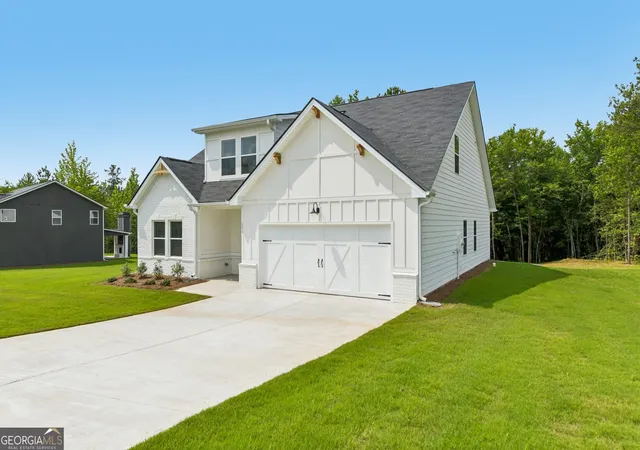 Homes for sale in Jackson, GA | 136 Post Oak Dr, Jackson, GA 30233 | MLS# 10756296