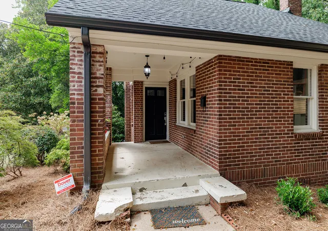 Photo 3 of Single family home for sale at 892 Hill St, Athens, GA 30606 | MLS# 10836424 | Listing updated on 2026-09-14