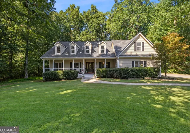 1st image of 270 Tomahawk Dr, Sharpsburg, GA 30277 | MLS# 10831535
