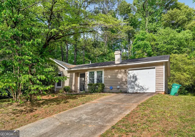 1st image of 4070 Chimney Ridge Wy, Ellenwood, GA 30294 | MLS# 10810024
