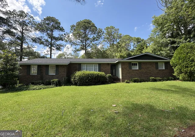 3rd image of 1340 5Th Ave, Eastman, GA 31023 | MLS# 10811839