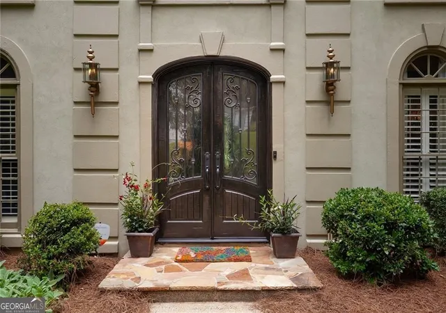 Photo 2 of Sale Pending at 5825 Plantation Dr, Roswell, GA 30075 | MLS# 10814220 | Listing updated on 2026-09-13