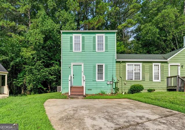 Photo 1 of Townhouse for sale at 2041 Charter Manor, Lithonia, GA 30058 | MLS# 10825072 | Listing updated on 2026-09-25