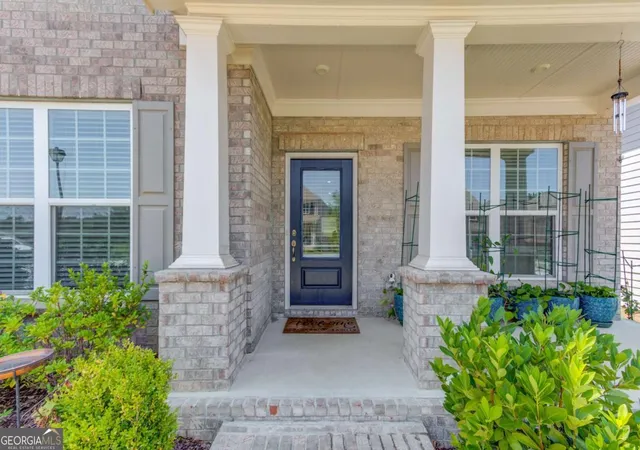 3rd image of 4819 Sierra Creek Dr, Hoschton, GA 30548 | MLS# 10826511