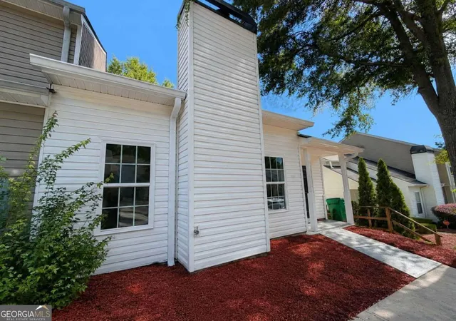 2nd image of 6341 Wellington Walk Wy, Lithonia, GA 30058 | MLS# 10819749