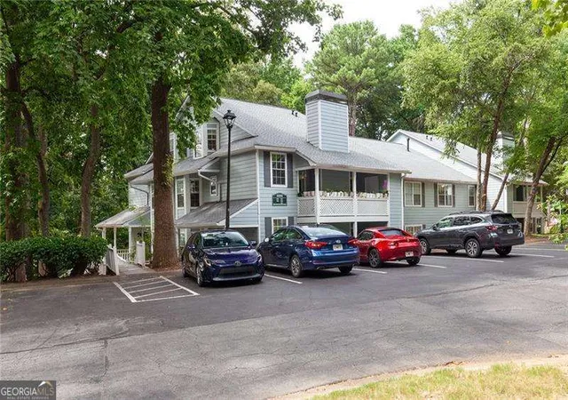 5th image of 4080 Riverlook Pkwy SE, Marietta, GA 30067
