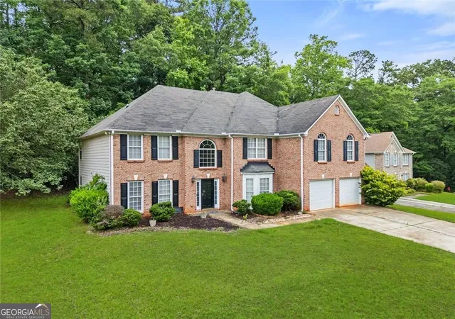 2nd image of 6906 Wynmeadow Dr, Stone Mountain, GA 30087 | MLS# 10809840