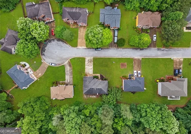 5th image of 6906 Wynmeadow Dr, Stone Mountain, GA 30087 | MLS# 10809840