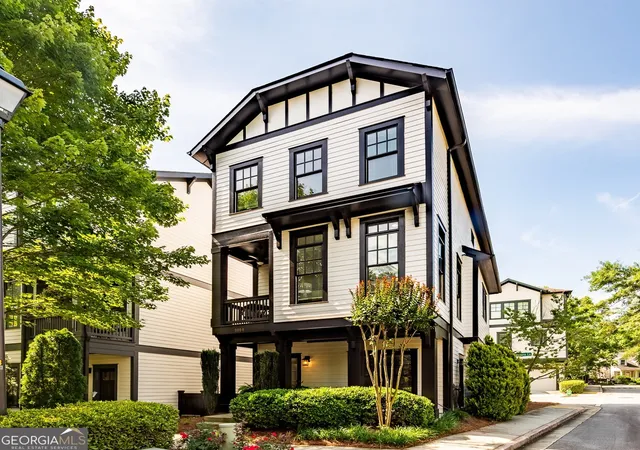 3rd image of 1014 Braeburn Ln, Decatur, GA 30030 | MLS# 10778043