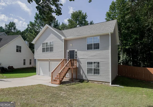 Photo 2 of Single family home for sale at 4333 Ward Bluff Ct, Ellenwood, GA 30294 | MLS# 10834344 | Listing updated on 2026-09-10