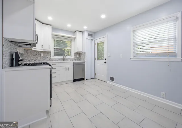 Photo 3 of Single family home for sale at 2609 Harmony Wy, Atlanta, GA 30344 | MLS# 10835068 | Listing updated on 2026-09-25