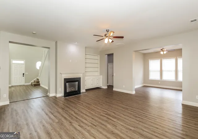 Photo 3 of Single family home for sale at 7461 Mistydawn Dr, Fairburn, GA 30213 | MLS# 10694166 | Listing updated on 2026-07-09