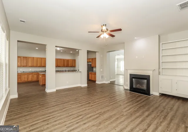 Photo 3 of Single family home for sale at 7461 Mistydawn Dr, Fairburn, GA 30213 | MLS# 10694166 | Listing updated on 2026-07-09