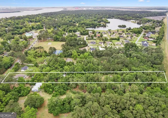 3rd image of 633 Blythe Island Dr, Brunswick, GA 31523 | MLS# 10742822