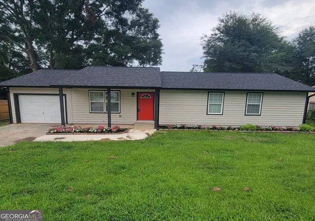 Photo 1 of Single family home for sale at 253 Deerfield Dr, Jonesboro, GA 30238 | MLS# 10812744 | Listing updated on 2026-09-18