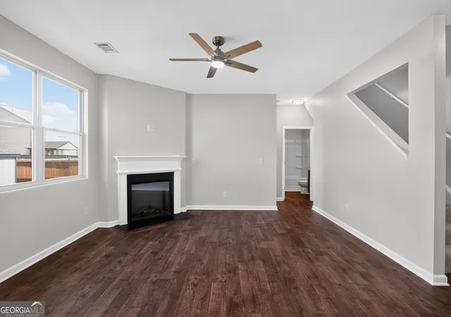 Photo 3 of Sale Pending at 1961 Osprey Dr, Hampton, GA 30228 | MLS# 10819020 | Listing updated on 2026-09-04