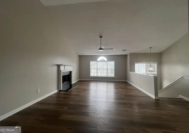 Photo 3 of Single family home for sale at 418 Summer Hill Cir, Stockbridge, GA 30281 | MLS# 10796114 | Listing updated on 2026-10-06