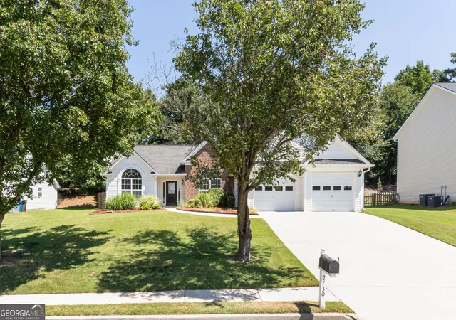 Photo 2 of Sale Pending at 2730 Matlin Wy, Buford, GA 30519 | MLS# 10832927 | Listing updated on 2026-09-20