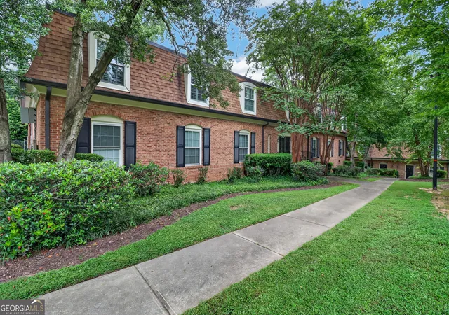 1st image of 1261 Lavista Rd Ne #F-2, Atlanta, GA 30324 | MLS# 10818951