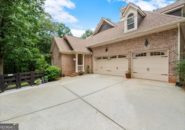 Photo 3 of Single family home for sale at 771 Rattlesnake Ridge, Dawsonville, GA 30534 | MLS# 10620209 | Listing updated on 2025-11-10