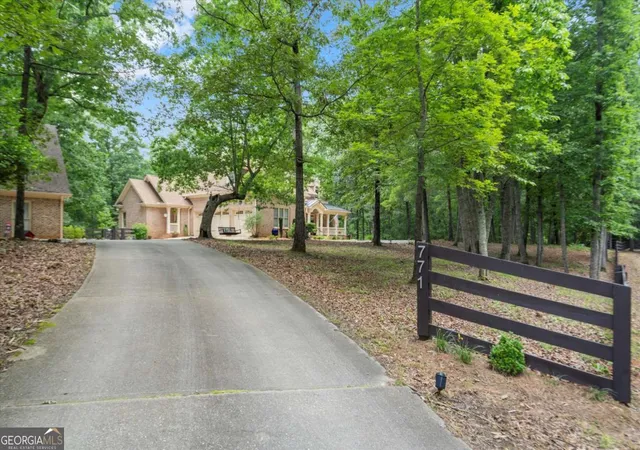Photo 4 of Single family home for sale at 771 Rattlesnake Ridge, Dawsonville, GA 30534 | MLS# 10620209 | Listing updated on 2025-11-10