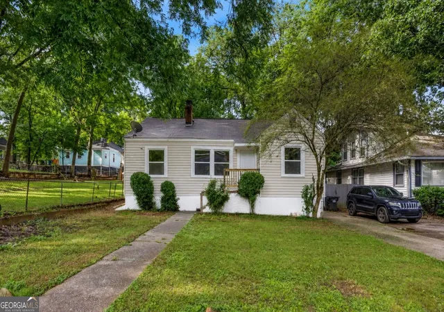 Photo 2 of Single family home for sale at 1826 E Farris Ave, Atlanta, GA 30344 | MLS# 10777904 | Listing updated on 2026-08-01