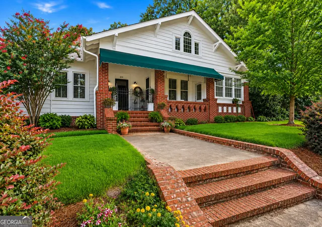 1st image of 359 E Tugalo St, Toccoa, GA 30577 | MLS# 10818520