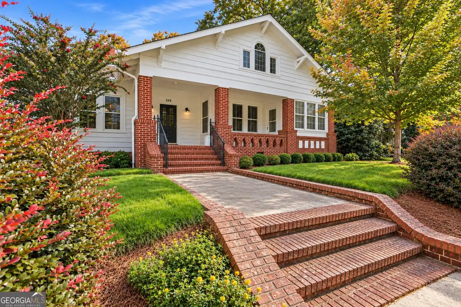 Photo 1 of Single family home for sale at 359 E Tugalo St, Toccoa, GA 30577 | MLS# 10818520 | Listing updated on 2026-10-21