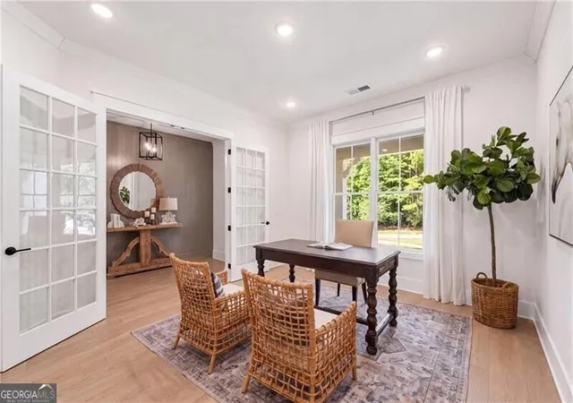 Photo 3 of Sale Pending at 3197 Shumard Wy, Marietta, GA 30064 | MLS# 10831721 | Listing updated on 2026-10-15