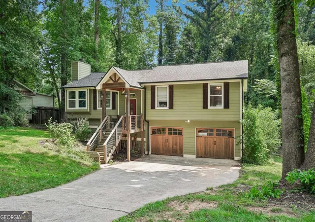 Photo 2 of Single family home for sale at 3400 Chastain Xing, Marietta, GA 30066 | MLS# 10799855 | Listing updated on 2026-10-08
