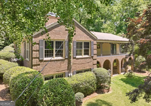 Photo 2 of Single family home for sale at 257 Club Dr, Gainesville, GA 30506 | MLS# 10769370 | Listing updated on 2026-08-09