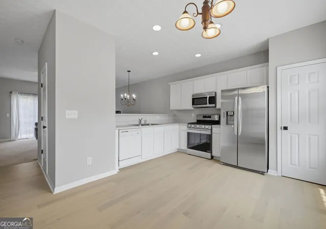 5th image of 3518 Lantern View Ln, Scottdale, GA 30079 | MLS# 10798647