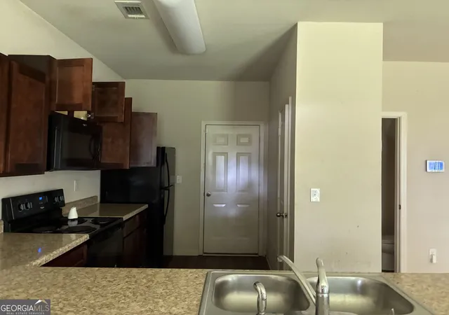 Photo 4 of Single family home for sale at 10990 Wheeler Tr, Hampton, GA 30228 | MLS# 10824709 | Listing updated on 2026-09-19