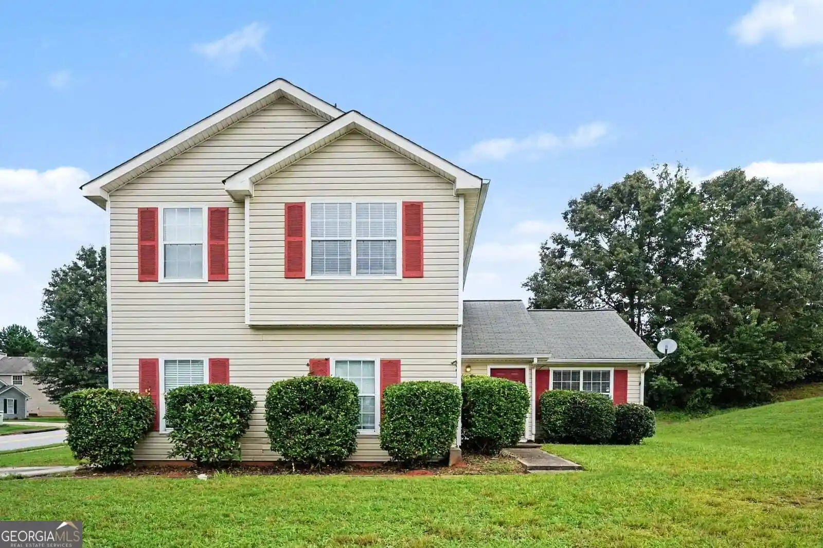 Photo 1 of Single family home for sale at 3702 Buffalo Ct, Douglasville, GA 30135 | MLS# 10878691 | Listing updated on 2026-10-24