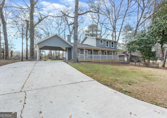 Photo 2 of Single family home for sale at 2903 Woodhollow Ln, Jonesboro, GA 30236 | MLS# 10706600 | Listing updated on 2026-08-31