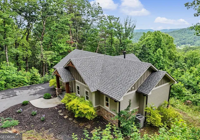 3rd image of 741 Autumn Ridge Dr, Clayton, GA 30525 | MLS# 10785417