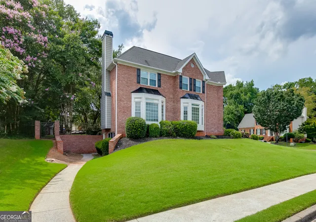 Photo 3 of Single family home for sale at 5332 Candleberry Dr Sw, Lilburn, GA 30047 | MLS# 10824319 | Listing updated on 2026-09-09