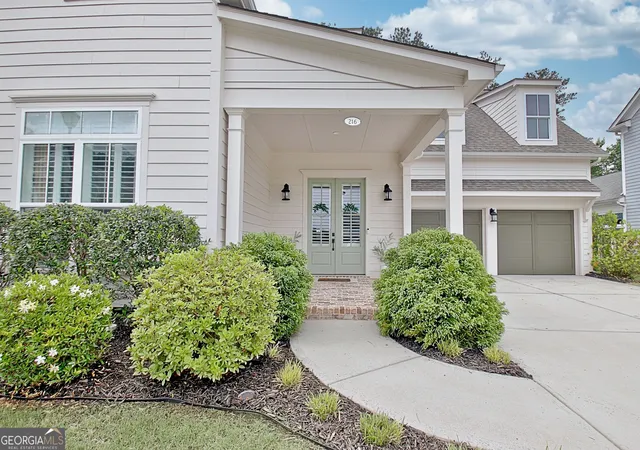 Photo 3 of Sale Pending at 216 Bandon Way, Peachtree City, GA 30269 | MLS# 10801735 | Listing updated on 2026-09-08
