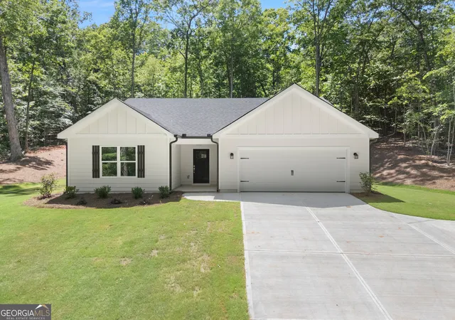Homes for sale in Martin, GA | 299 Shore Crest Dr, Martin, GA 30577 | MLS# 10754144