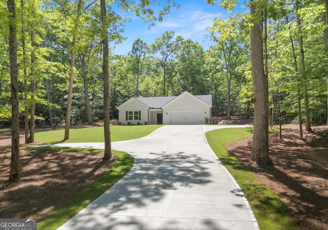 Homes for sale in Martin, GA | 299 Shore Crest Dr, Martin, GA 30577 | MLS# 10754144