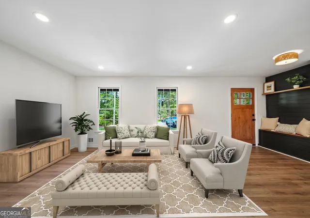Photo 2 of Single family home for sale at 512 Wood Forest Ct, Marietta, GA 30066 | MLS# 10834976 | Listing updated on 2026-09-17