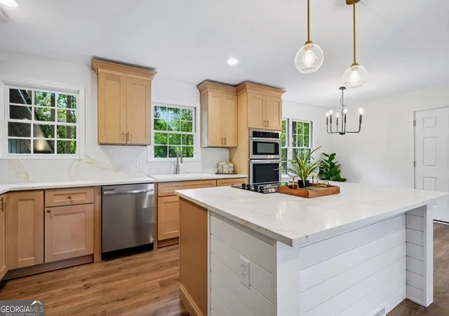 Photo 3 of Single family home for sale at 512 Wood Forest Ct, Marietta, GA 30066 | MLS# 10834976 | Listing updated on 2026-09-17