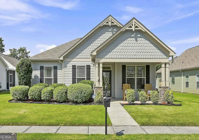 Photo 1 of Single family home for sale at 41 Majestic Dr, Newnan, GA 30265 | MLS# 10836175 | Listing updated on 2026-09-14
