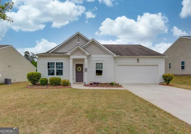 Photo 1 of Single family home for sale at 106 Apalachee Dr, Bethlehem, GA 30620 | MLS# 10822475 | Listing updated on 2026-08-24