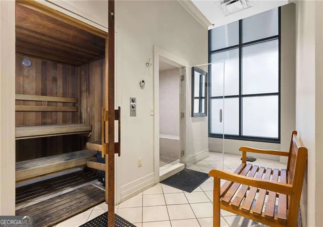 2nd image of 3040 Peachtree Rd Nw, Atlanta, GA 30305