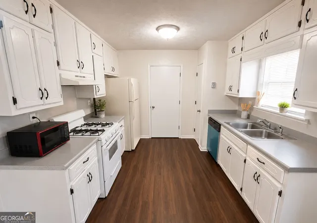 Photo 3 of Single family home for sale at 3684 Paddington Trl, Rex, GA 30273 | MLS# 10792224 | Listing updated on 2026-10-10