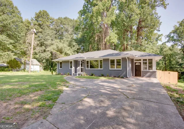 2nd image of 1827 North Ave Ave Nw, Atlanta, GA 30318 | MLS# 10828797